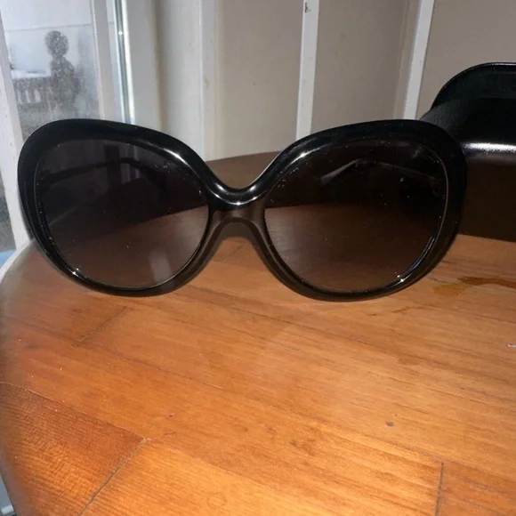 Coach Women's Samantha Vintage Black Sunglasses with Case - Picture 4 of 8